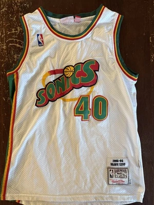 95-96 Shawn Kemp Supersonics Mens Mitchell & Ness Swingman Jersey Mens S(36) - Image 1 of 4