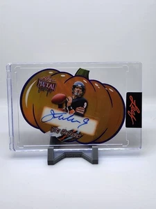 2025 Foglia Metallo Halloween - Zucca Fustellata Auto - Autografo - Jim McMahon 10/13 - Foto 1 di 2