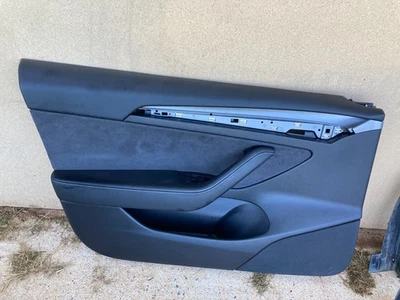 Panel puerta delantera izquierda tesla modelo 3 2021-2022 1588126-91-c Foto 1 de 4