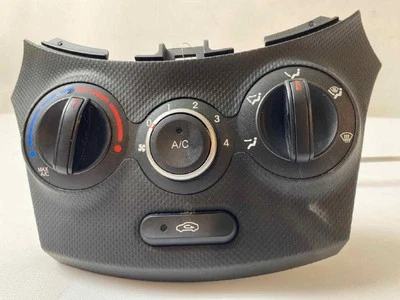 Hyundai Accent 2015-2017 calefacción aire acondicionado control de temperatura OEM Foto 1 de 2