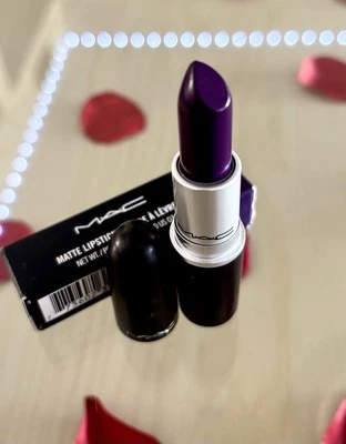 MAC Matte Lipstick (633 Punk Couture) - Image 1 of 3