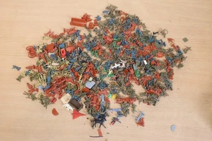 Airfix Mixed Lot Soldier Figure Bundle 1:72 54mm British WW1 Medieval French - Picture 1 of 17