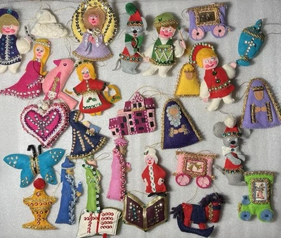 Lote de adornos de fieltro de lentejuelas vintage hechos a mano MCM 60/70s belén kitsch tradicional Foto 1 de 4