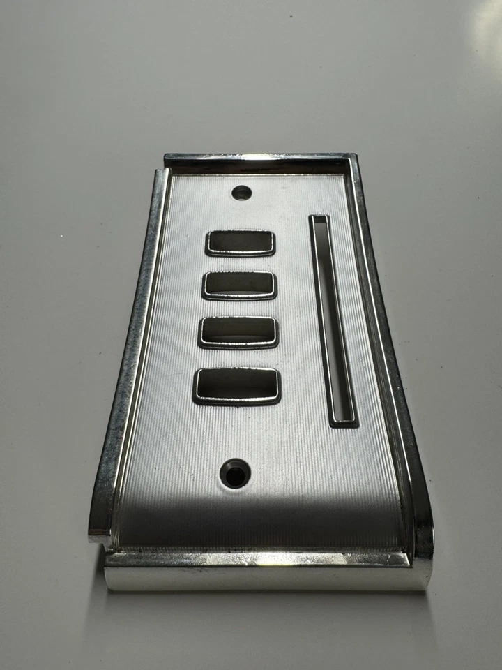 Plymouth B-body Fury Belvedere 1964 cubierta del interruptor de calefacción restaurada re cromo Foto 1 de 4