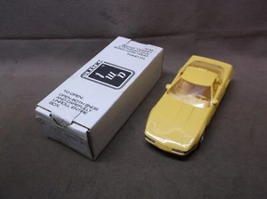 #6575 AMT ERTL 1/24 CHEVY 1992 CHEVROLET CORVETTE ZR-1 PROMO CAR YELLOW - Picture 1 of 11