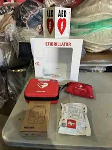 Philips Heartstart Philips Defibrillator (AED) - Picture 1 of 4
