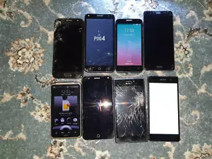 FAULTY 8X Various Smartphones - DAMAGED LCDs, JOBLOT, READ DESCR AA3545 - Picture 1 of 5