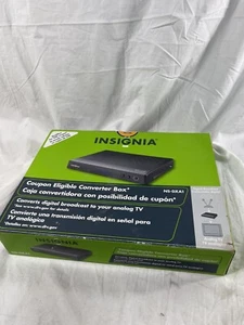 Insignia NS-DXA1-APT Digital to Analog Converter, including remote & all cables - Picture 1 of 15