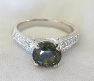 Anillo de diamantes de turmalina verde rico en oro blanco de 14K - 4,32 gms, talla 6,5, 1,59 ctw - Imagen 1 de 11