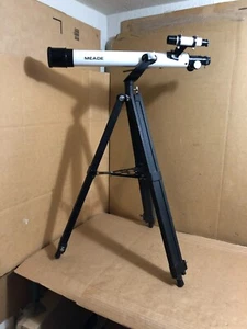 MEADE d=50mm F=600mm Altazimuth Refracting Telescope with tripod - Picture 1 of 16