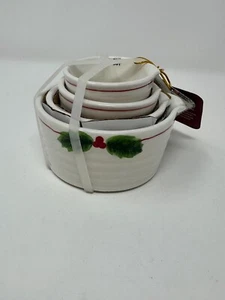 Mistletoe Measuring Cup Set from Bake Shop, Christmas MC, Christmas Kitchen, NEW - Picture 1 of 3