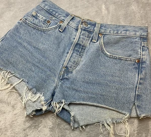 Pantalones Cortos de Jean Levis 501 Corte Para Mujer 25 Azul Lavado a Piedra Botón Envejecido 2" - Imagen 1 de 10