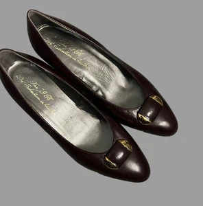 The J B Pre Selection In Leather  Burgundy Low Heel Leather Shoes Size Uk 4.5 - Picture 1 of 7