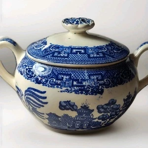 Vintage Homer Laughlin China Blue Willow Sugar Bowl with Lid - Picture 1 of 6