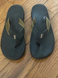 Chaco Women's Classic Flip Flop Black Gold Strap JCH199946 Size 9 - Picture 1 of 4