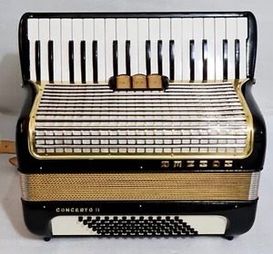HOHNER CONCERTO II 72 BASS Piano Accordion Akkordeon Very Good - Picture 1 of 15
