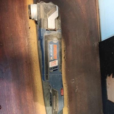 *BARE TOOL* Bosch 18v Brushless StarlockPlus Oscillating Multi-Tool | GOP18V-28N - Image 1 of 4