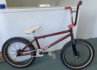 S&M BTM B.T.M. BICICLETA BMX MIKE HODER Pro Model Trans Red Modelo Raro Construido a Medida Foto 1 de 4