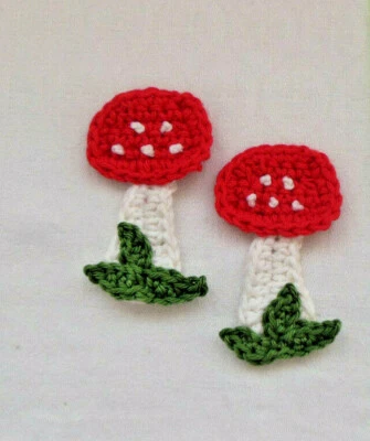 Applikation Fliegenpilz, 2 teiliges Set, Aufnäher gehäkelt, neu (Blumen, Tiere) - Bild 1 von 2