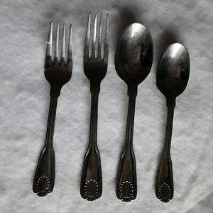 Country Shell 19/10 Wallace China Dinner fork, Salad fork, Soup spoon, Teaspoon - Picture 1 of 6