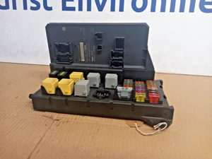 Sprinter Crafter SAM fuse box relay module A9069003502 Mercedes W906 VW (249) - Picture 1 of 13