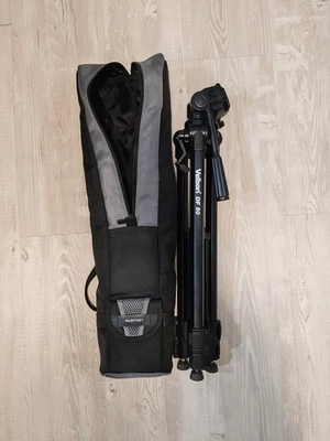 Velbon DF50 Camera Tripod,Black, Extendable Spiked Feet, Aluminium,Carrycase - Image 1 of 4