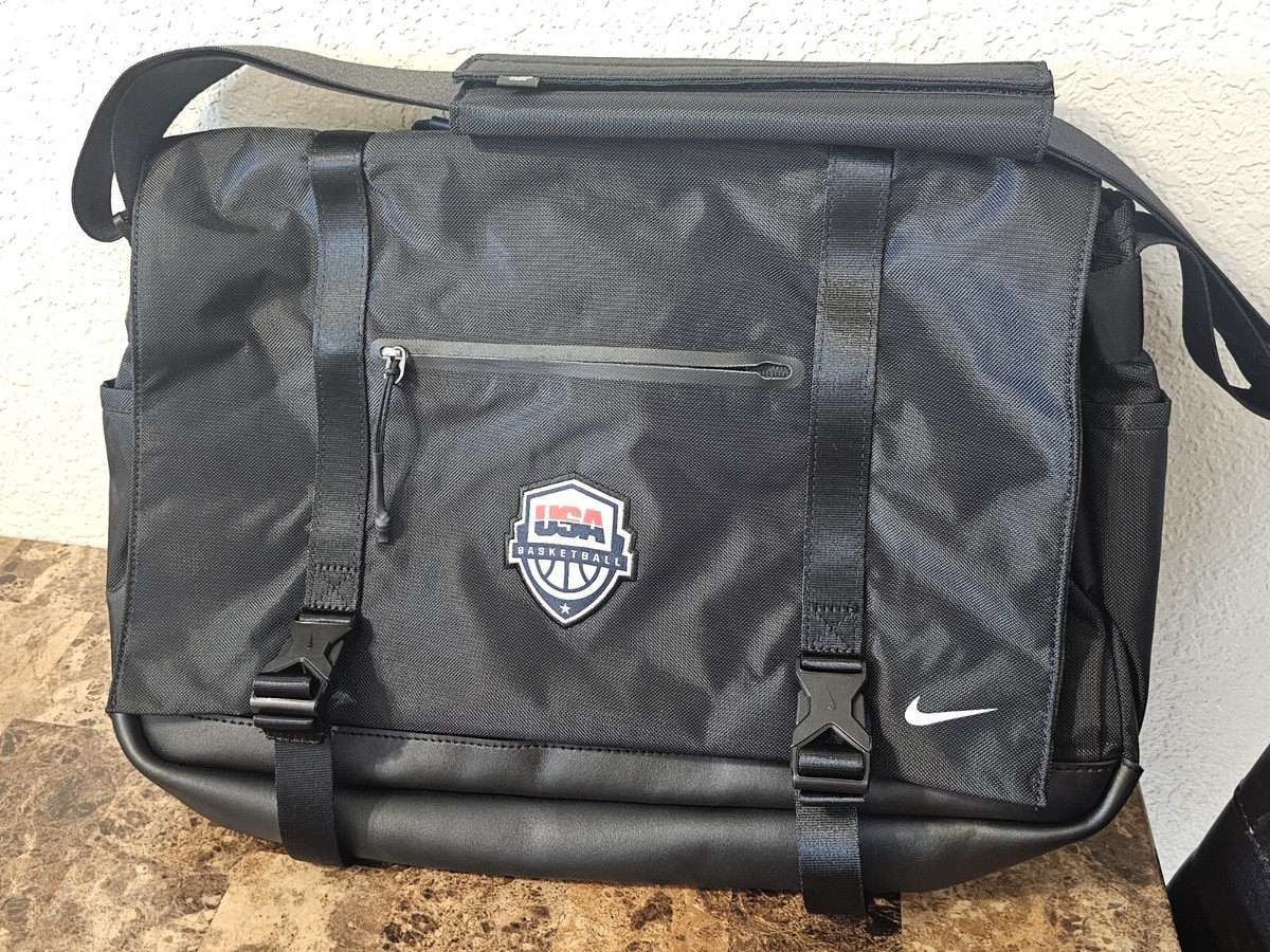 Nike Men's Nylon Messenger Bags for sale | eBay Nike Men's Nylon Messenger Bags for sale | eBay