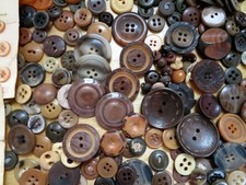 Vintage Buttons Lot of 260 Browns Tan Beige Ecru Wood Plastic Tiny to 1 1/8" 