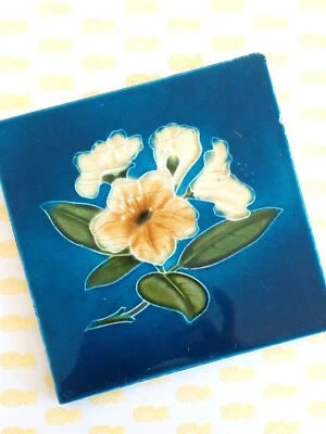 Early 20th Century English Art Nouveau Floral Tile  |  Royal blue Cream camellia - Image 1 of 4