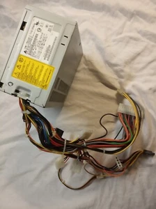Alimentation DELTA ELECTRONICS DPS-300AB-19 B REV 01F 5188-2627 300W - Photo 1/2