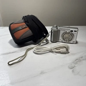 Fujifilm Finepix E Series E550 6.3MP Digital Camera - Silver #5292 w/ Case - Picture 1 of 17