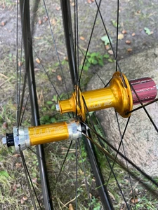 Tune Carbon LRS no Disc, 1.050g, komplett mit Schnellspanner/Reifen 1.560g! - Bild 1 von 13