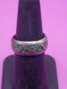 VINTAGE NAVAJO ZERKLEINERTER TÜRKIS STERLINGSILBER BANDRING ALT 6 GRAMM LESEN GRÖSSE 5,75 - Bild 1 von 8