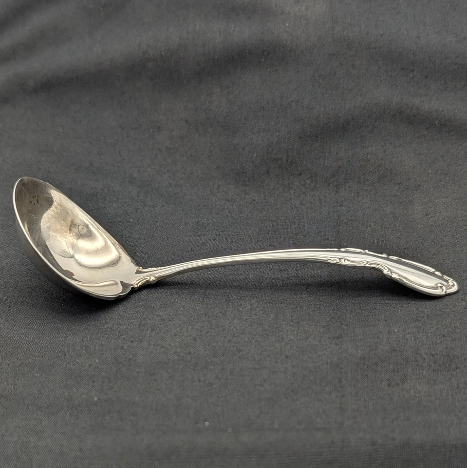 Cucharón de salsa Towle Legato de plata esterlina (925) sin monograma © 1962 Foto 1 de 4