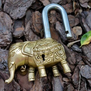 Unique Elephant Padlock Rare Heavy Brass working lock vintage old Large lock key - Picture 1 of 11