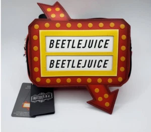 Loungefly Warner Brothers Käfersaft Leuchten Friedhof Schild Umhängetasche - Bild 1 von 8