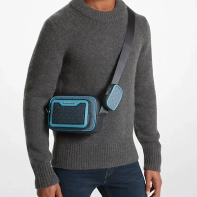 Bolso para cámara Michael Kors Cooper con logotipo de firma de bloque de color Foto 1 de 4