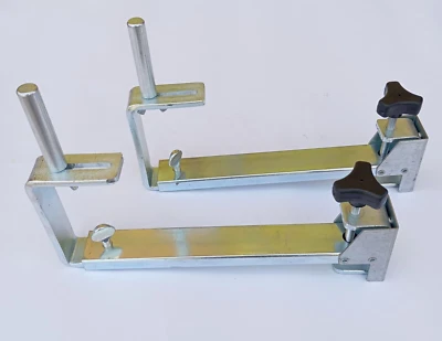 C.S.C. Montagradini montascale regolabili a coppia per la posa di gradini scala