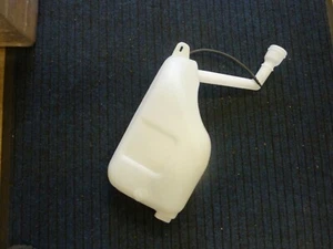 ORIGINAL RENAULT MEGANE NEUE SCHEIBENWASCHFLASCHE / BEHÄLTER + MOTOR - Bild 1 von 5