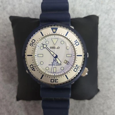 Reloj de buceo Seiko Prospex Limited esfera blanca solar estuche azul unisex usado Foto 1 de 4