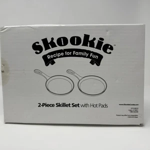 Skookie 2-Piece Cast Iron 7" Skillet Set with Hot Pads Recipe for Family Fun NEW - Picture 1 of 5