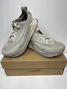 Altra Olympus 6 Laufschuhe Damen Größe 8,5 gebraucht - gereinigt, mit Karton - Bild 1 von 7