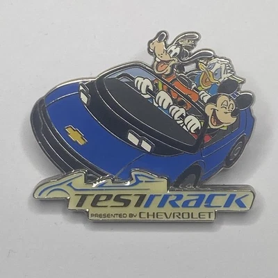 Prendedor Disney 2018 WDW Epcot Test Track Mickey Goofy Donald Chevrolet Parques Disney Foto 1 de 4