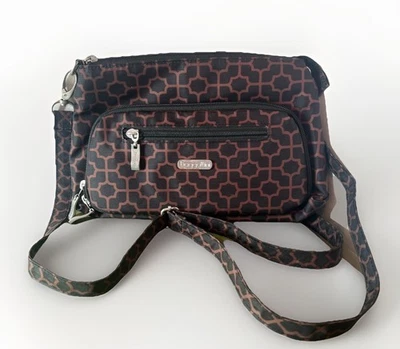 Baggallini Small Crossbody Geometric Shape Handbag Brown & Black W Front Wallet - Image 1 of 4