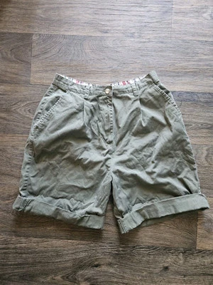 Vintage Mountain Lake Olive Green Bremuda Shorts 100% Cotton - Image 1 of 4
