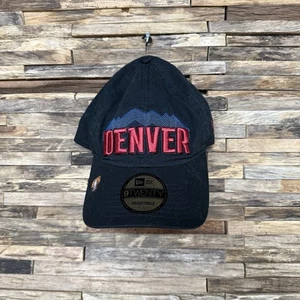 Denver Nuggets New Era 9Twenty NBA 2024 Edición City Papá Sombrero Ajustable Negro - Imagen 1 de 7