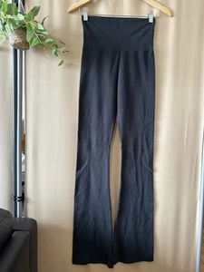 Brandy Melville Priscilla Foldover High Waist Yoga Pants Womens 22 S - Picture 1 of 12