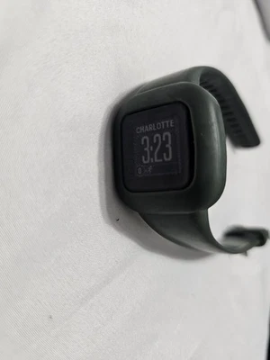 Фитнес-трекер Garmin Vivofit Jr. 3 для детей 5 различных лент.Работает.Новая бита - Изображение 1 из 4