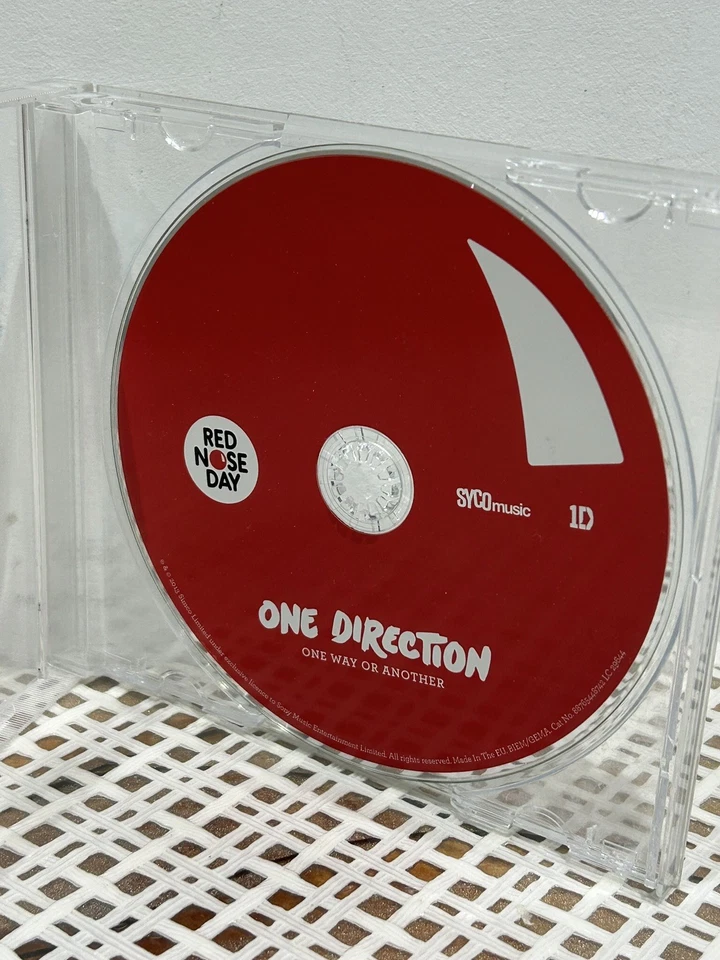 One Direction - One Way Or Another - Red Nose Day Limited CD Only - Image 1 of 1