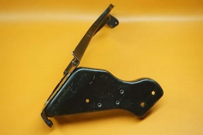 MERCEDES BENZ C250 C350 SUPPORT LIGHT BRACKET RIGHT 2012 2013 2014 A2046201291 - Image 1 of 4